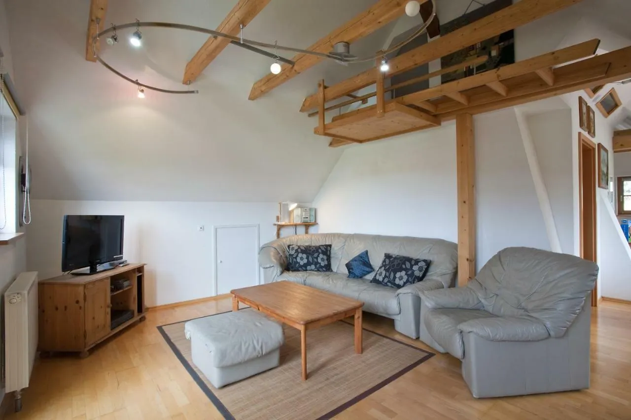 Ferienhaus Wetzel ويلر-سيمربيرغ 0*,
