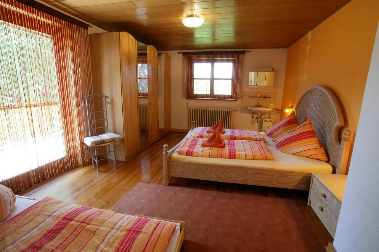 Ferienhaus Wetzel ويلر-سيمربيرغ